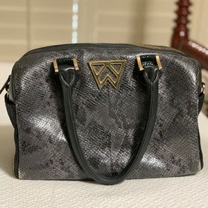 Kelly Wynne handbag
